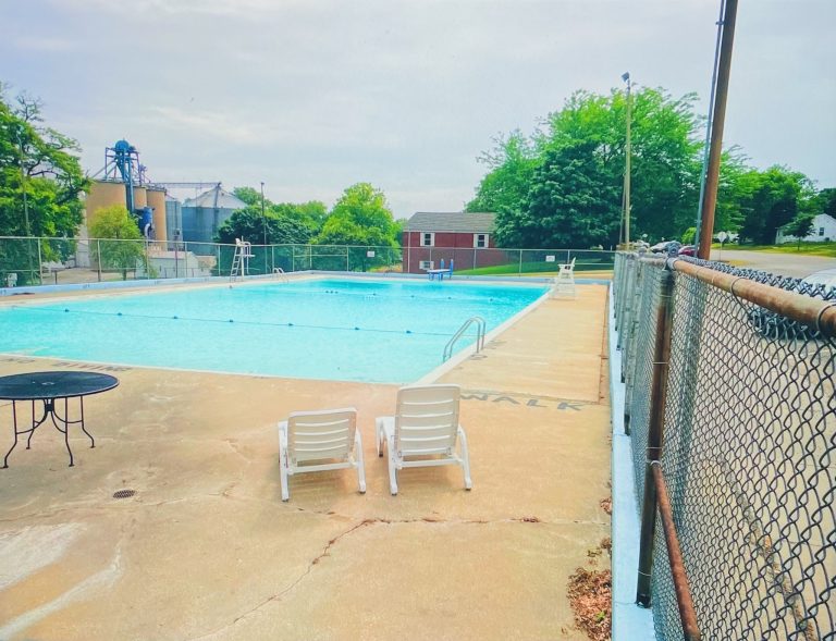 Henry Public Pool 1 768x589