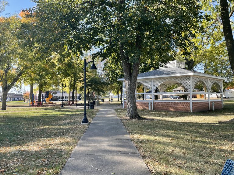 Central Park Gazebo 1 768x576